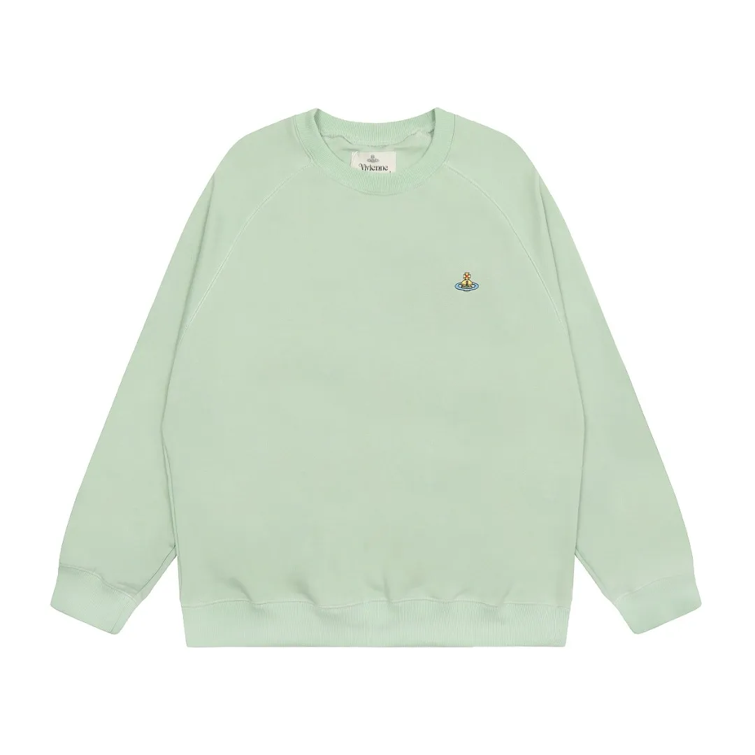 VIVI07# "Exclusive hot style" vivienne west wood West Queen Vivienne Saturn classic small label round neck sweatshirt, the top hot style in 2024, no need to say more, just open the details directly YB mold opening, correct overlock neckline details ⚠️The authentic product is the overlock threaded collar, there is no collar strip. Our family only makes the right version, and we are careful to ensure that the first release of the Queen Mother on the whole network is accurate. The full series of correct accessories, every detail is completely restored Straight up to full Size: XS-L
